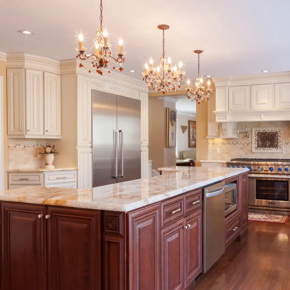 J & K Traditional Creme Glazed A7 Door Sample